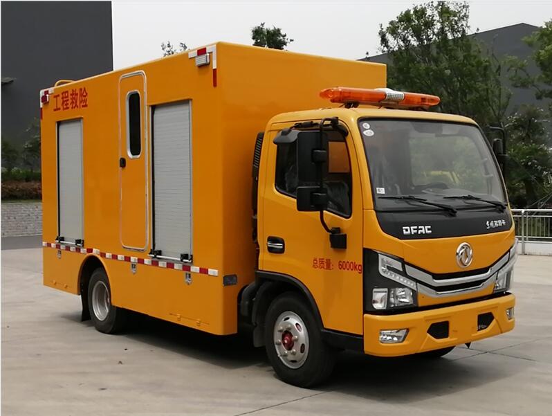 多利卡1000方排水救險(xiǎn)車(chē)